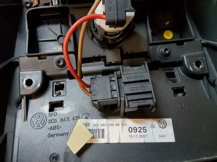 Volkswagen PASSAT B6 (2005 - 2010) 3C0863615 Задний воздушный дефлектор — фото 3