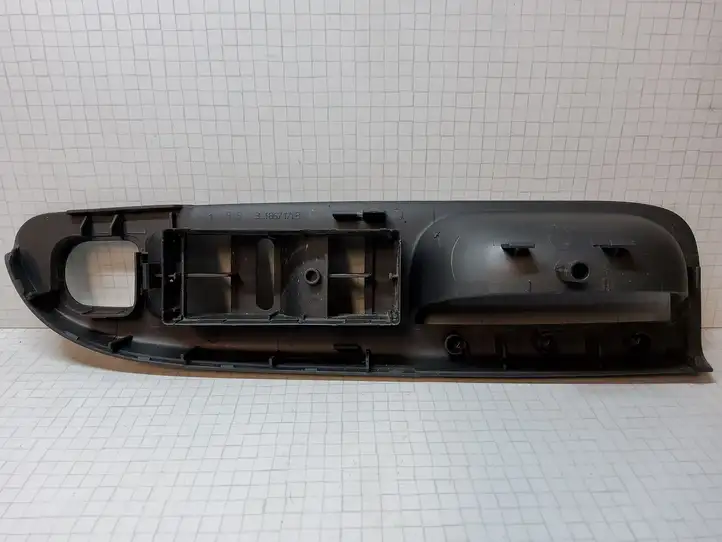 Volkswagen PASSAT B6 (2005 - 2010) 3C1867171B Накладка кнопки стеклоподъемника — фото 3