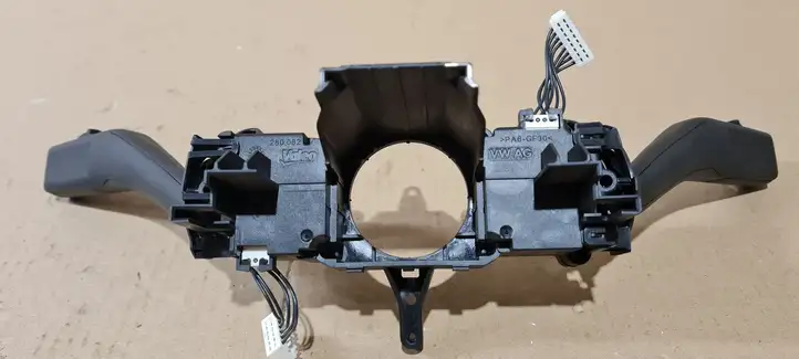 Skoda Octavia Mk2 (1Z) (2004 - 2013) 5K0953502M Другие включатели / ручки/ переключатели — фото 3