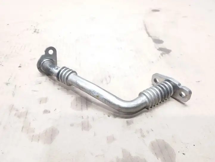 Volkswagen Golf VII (2013 - 2019) 04L145736L Трубка EGR — фото 1