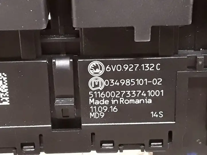 Skoda Fabia Mk3 (NJ) (2015 - 2021) 6V0927132C Включатель обогрева — фото 3