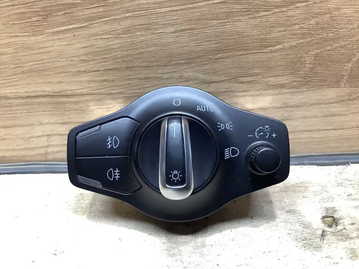 Audi A4 S4 B8 8K (2007 - 2011) 8K0941531AS Включатель фонарей — фото 1