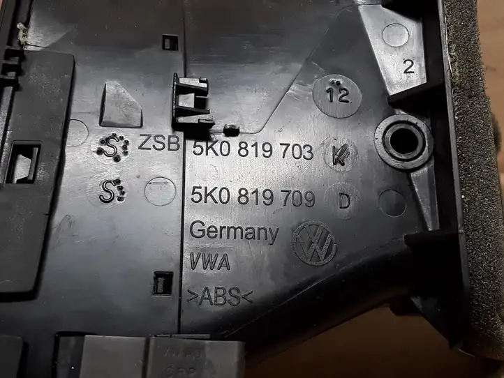 Volkswagen Golf VI (2009 - 2013) 5K0819703K Боковой воздушный дефлектор — фото 3