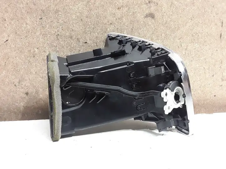 Seat Leon (5F) (2012 - 2019) 5F1820902F Боковой воздушный дефлектор — фото 2