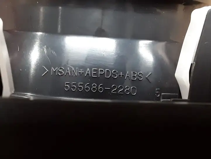 Toyota Auris E180 (2012 - 2018) 5556862280 Боковой воздушный дефлектор — фото 3