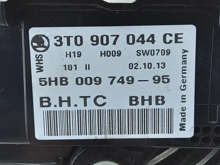 Skoda Superb B6 (3T) (2008 - 2015) 3T0907044CE Блок управления климат-контролем — фото 3
