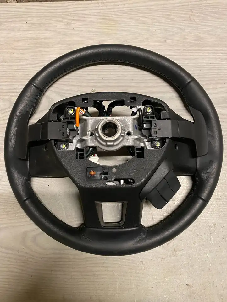 Subaru Legacy (2015 - 2017) BF4t1 Руль — фото 5