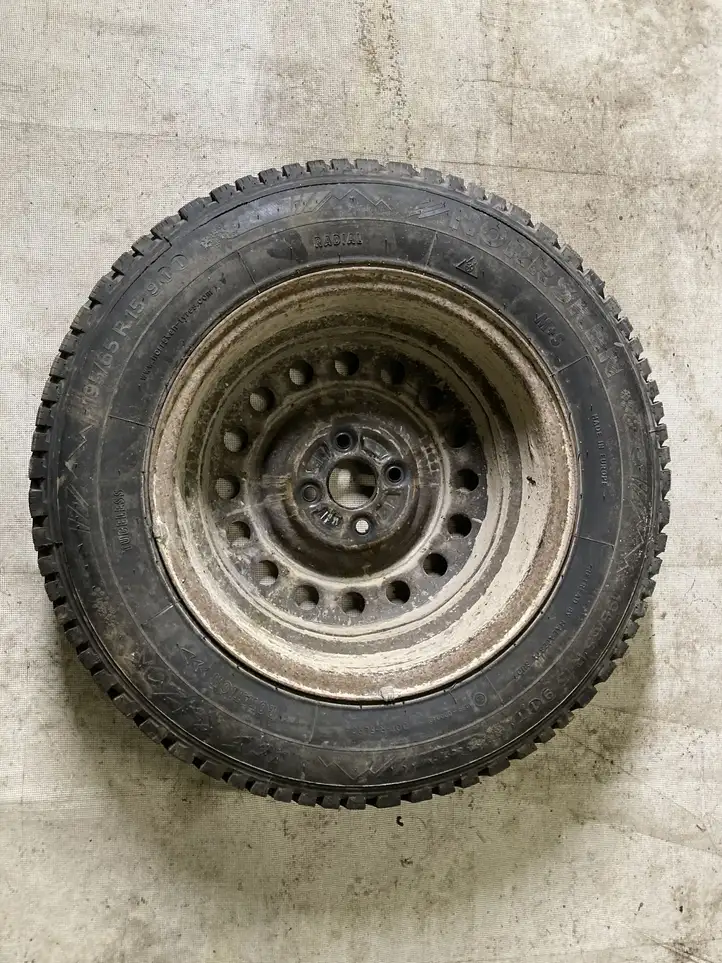Toyota Corolla Verso E121 (2001 - 2004) Стальной штампованный диск R15 — фото 5