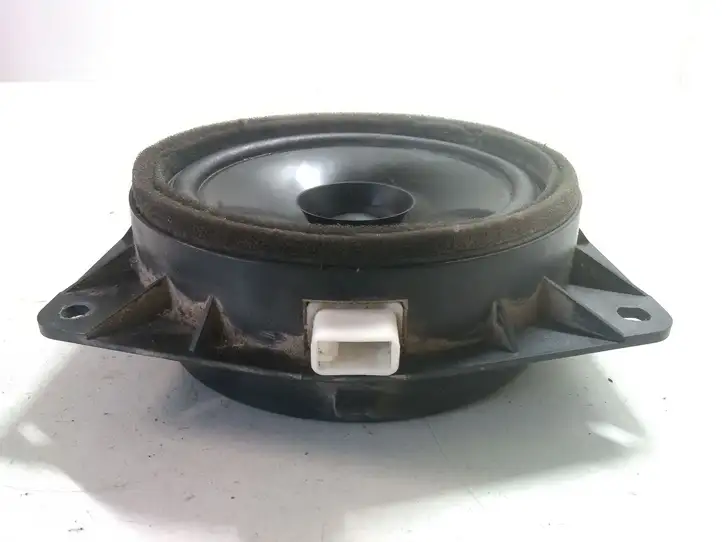 Toyota Corolla Verso E121 (2001 - 2004) 8616044130 Динамики задних дверей — фото 2