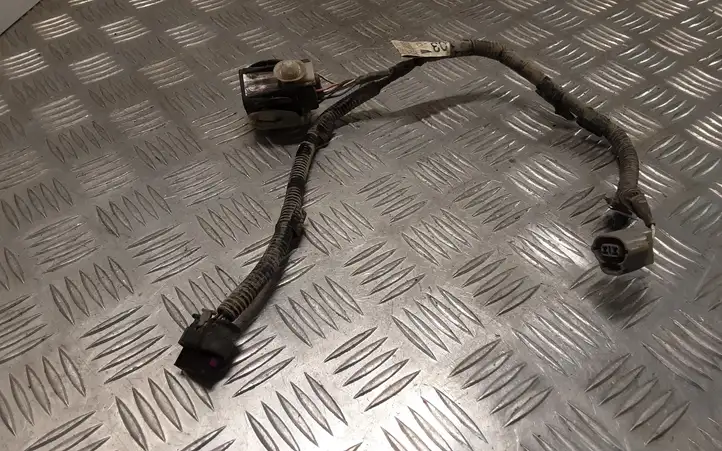 Toyota Land Cruiser (J150) (2009 - ) 8217760030 Прочая электропроводка — фото 2