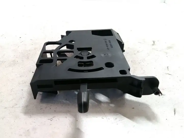 Toyota Land Cruiser (HDJ90) (1996 - 2002) 6559110070 Другие включатели / ручки/ переключатели — фото 2