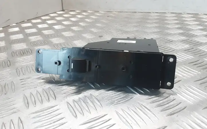 Land Rover Range Rover L322 (2005 - 2009) YUD000263 Блок кнопок стеклоподъемников — фото 1