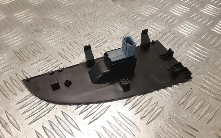 Seat Leon (1P) (2005 - 2012) 1P1867172 Кнопка стеклоподъемников — фото 3