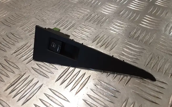 Seat Leon (1P) (2005 - 2012) 1P0867228A Кнопка стеклоподъемников — фото 1