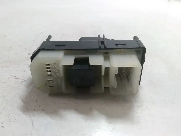 Toyota Corolla Verso E121 (2001 - 2004) 8403013030 Блок кнопок стеклоподъемников — фото 2