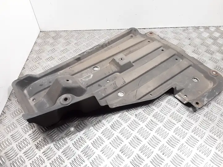 Toyota Corolla Verso E121 (2004 - 2007) 583980F010 Защита топливного бака — фото 1