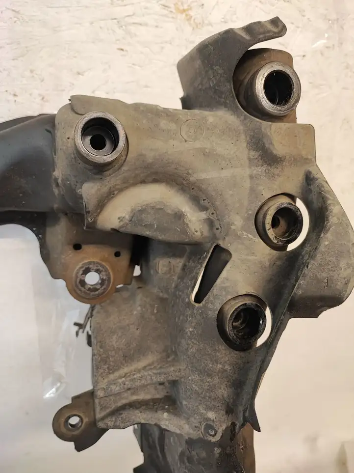 Mercedes-Benz E W238 (2017 - ) A2056280057 Передняя балка подвески — фото 11