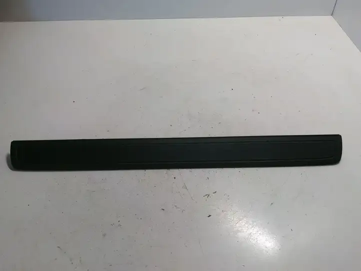 Toyota Verso (2009 - 2012) 679110F010 Внутренняя отделка переднего порога — фото 1