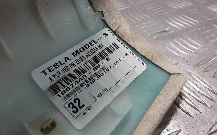 Tesla Model S (2016 - 2021) 100744000K Обшивка стойки A — фото 6