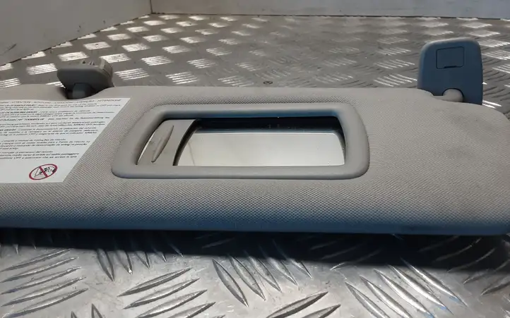 Renault Latitude (2010 - 2014)   Щиток от солнца