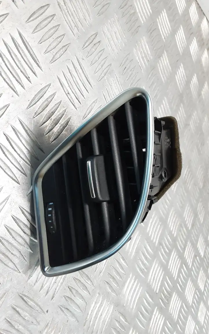 Audi A4 S4 B8 8K (2007 - 2011) Боковой воздушный дефлектор — фото 1