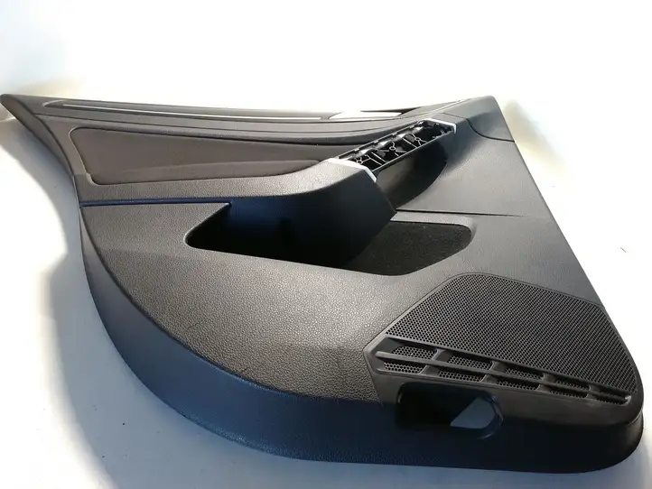 Volkswagen Golf VII (2013 - 2019) 5G6867211 Обшивка задней двери — фото 3