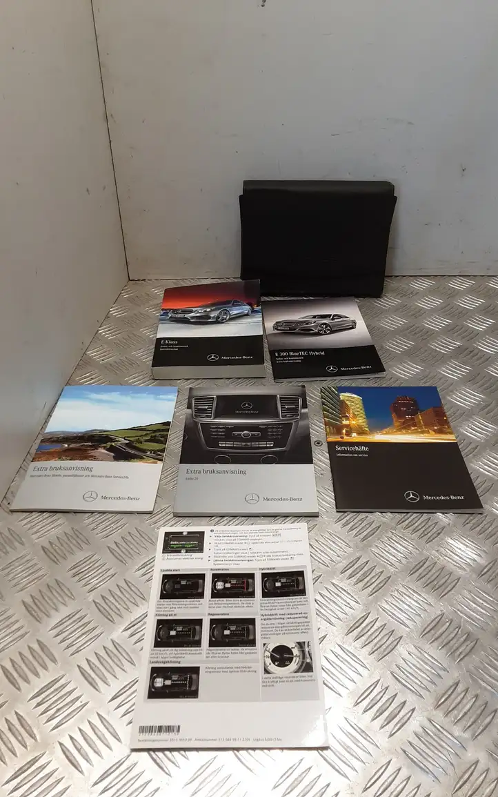 Mercedes-Benz E W212 (2009 - 2016) 2125843101 Сервисная книжка — фото 1
