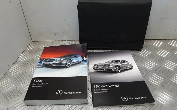 Mercedes-Benz E W212 (2009 - 2016) 2125843101 Сервисная книжка — фото 2