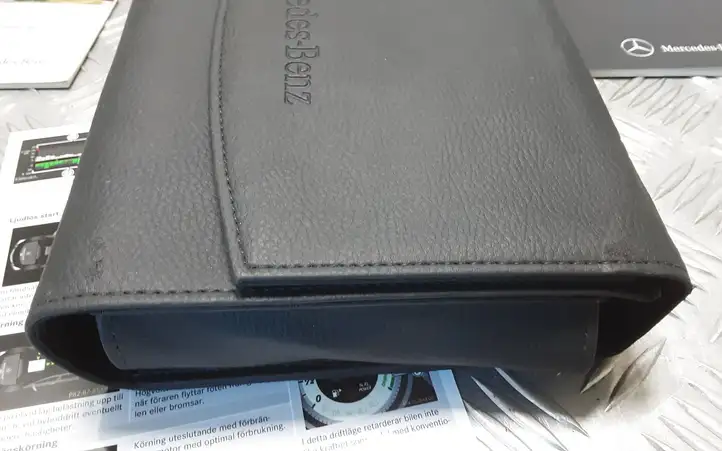 Mercedes-Benz E W212 (2009 - 2016) 2125843101 Сервисная книжка — фото 4
