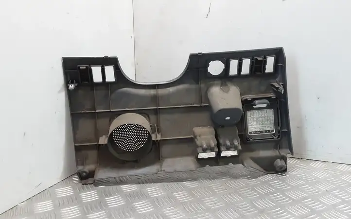 Toyota Land Cruiser (HDJ90) (1996 - 2002) 5543260360 Нижняя отделка панели приборов — фото 5