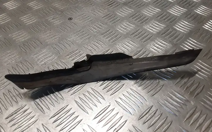 Toyota Verso (2009 - 2012) 538670F020 Накладка стоек лобового стекла — фото 1