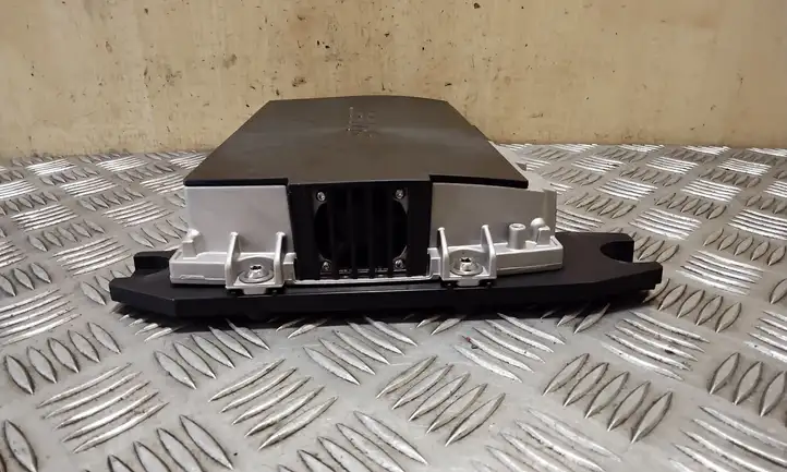 Audi A8 S8 D4 4H (2010 - 2014) 4G0035223B Усилитель звука — фото 3