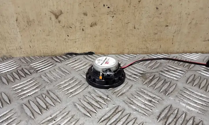 Volkswagen Touareg I (2002 - 2010) 7L6035415 Динамик панели приборов — фото 3