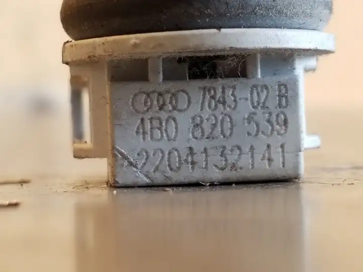 Volkswagen PASSAT CC (2012 - 2017) 4B0820539 Датчик температуры воздуха в салоне — фото 4