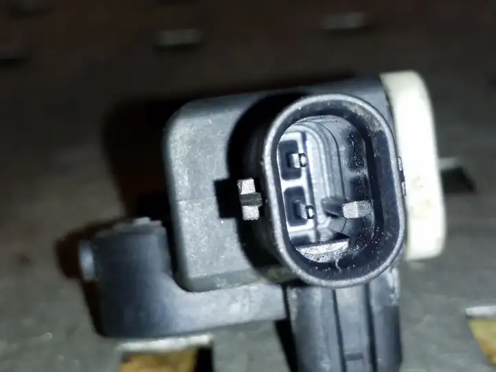 Audi A8 S8 D4 4H (2010 - 2014) 4H0959651A Датчик удара SRS — фото 3
