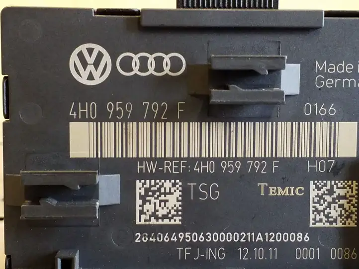 Audi A8 S8 D4 4H (2010 - 2014) 4H0959792F Блок управления дверью — фото 4