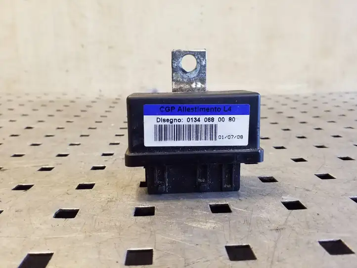 Fiat Ducato (2007 - 2014) 01340680080 Реле насоса горючего — фото 1