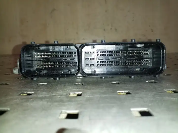 Hyundai ix35 (2009 - 2013) 391012F275 Блок управления двигателем (ЭБУ) — фото 2