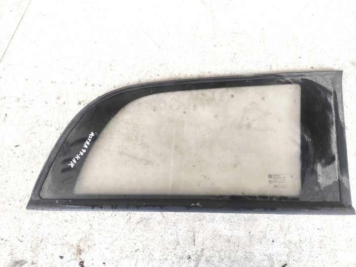 90559954 Opel Astra G Galinis šoninis kėbulo stiklas