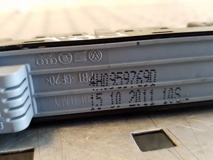 Audi A8 S8 D4 4H (2010 - 2014) 4H09597690 Включатель (включатели) памяти — фото 4