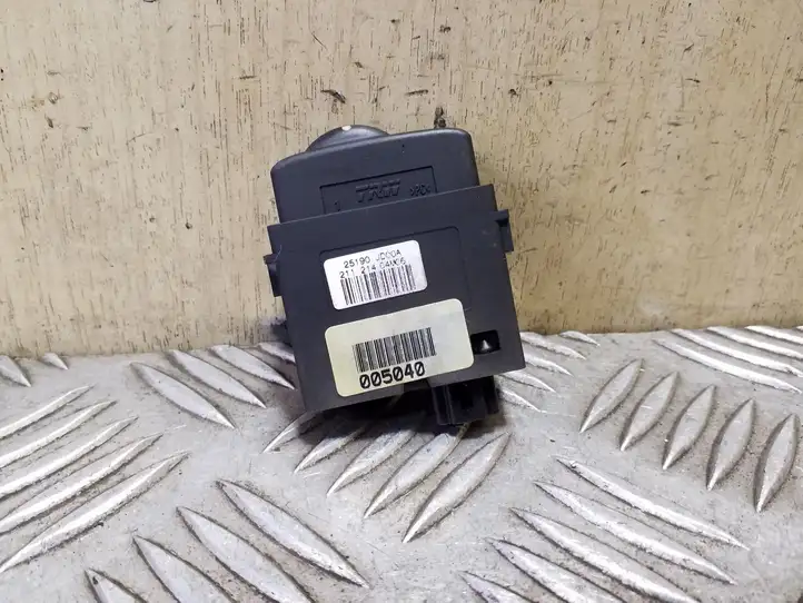 Nissan Qashqai (2006 - 2010)  25190JD00A Включатель регулировки высоты фонарей