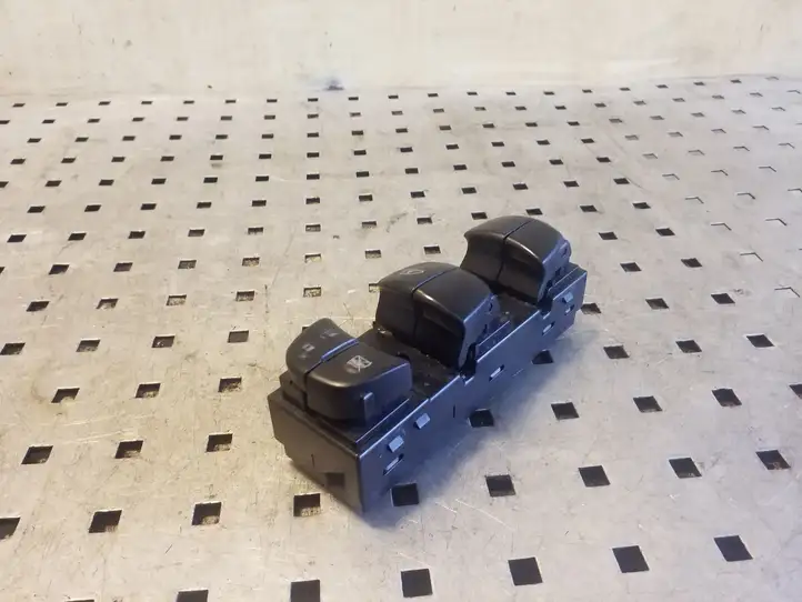 Nissan Juke I F15 (2010 - 2018) 254011KK0B Блок кнопок стеклоподъемников — фото 4