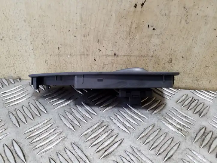 Fiat Ducato (2007 - 2014) 7354217170 Блок кнопок стеклоподъемников — фото 3