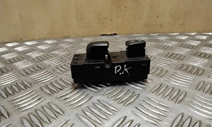Nissan Juke I F15 (2010 - 2018) 254111KA0A Блок кнопок стеклоподъемников — фото 3