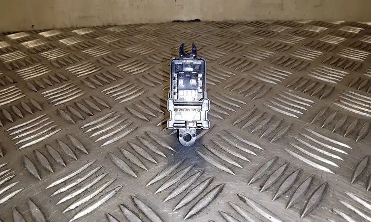 Nissan Juke I F15 (2010 - 2018) Блок кнопок стеклоподъемников — фото 2
