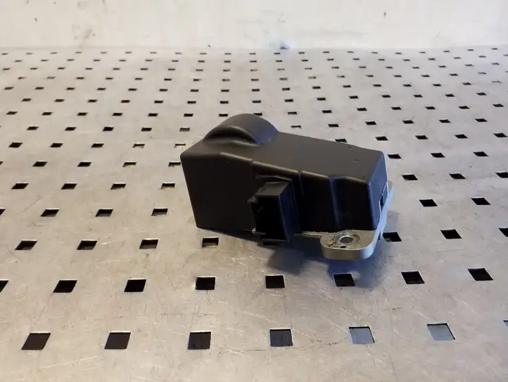 Volkswagen Passat CC (2012 - 2017)  3C0905861J Замок руля