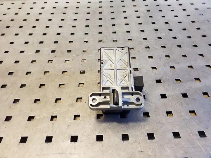 Volkswagen Passat CC (2012 - 2017)  3C0905861J Замок руля