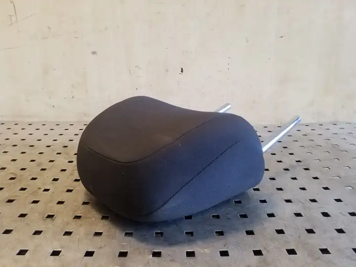 Volkswagen PASSAT B8 (2015 - )   Подголовник переднего сиденья