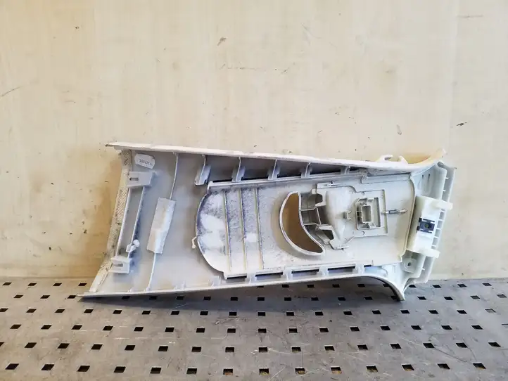 Volkswagen PASSAT B8 (2015 - ) 3G0868418 Верхняя обшивка стойки B — фото 2