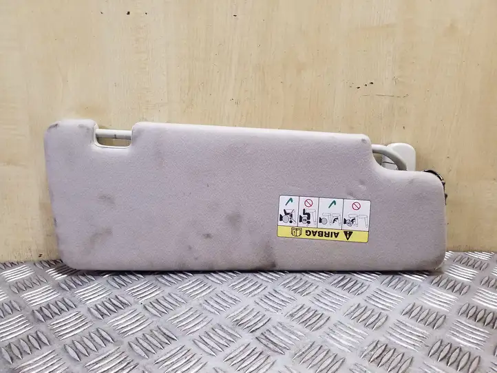 Land Rover Discovery (2004 - 2009)   Щиток от солнца